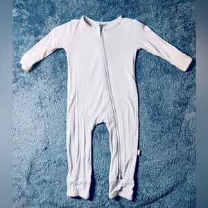 Kyte Baby Zippered Long Sleeve Romper in Fog